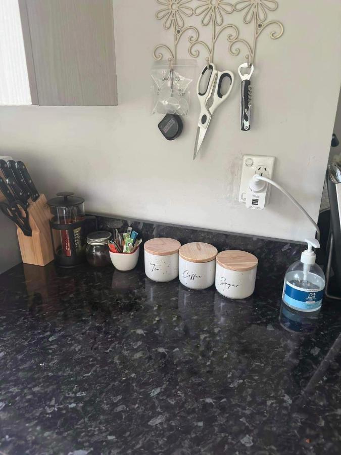 Renwick In The City Nelson, 10Min Walk To City Centre, Full Kitchen, Fast Fibre Wifi, Drive 13Min To Airport, 5Min To Hospital, Quiet Street, Dog Friendly מראה חיצוני תמונה