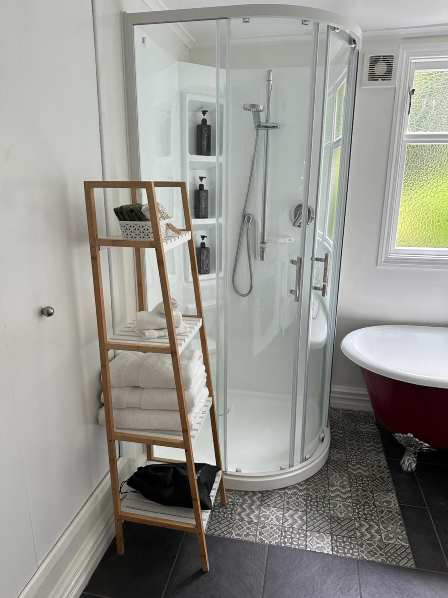 Renwick In The City Nelson, 10Min Walk To City Centre, Full Kitchen, Fast Fibre Wifi, Drive 13Min To Airport, 5Min To Hospital, Quiet Street, Dog Friendly מראה חיצוני תמונה