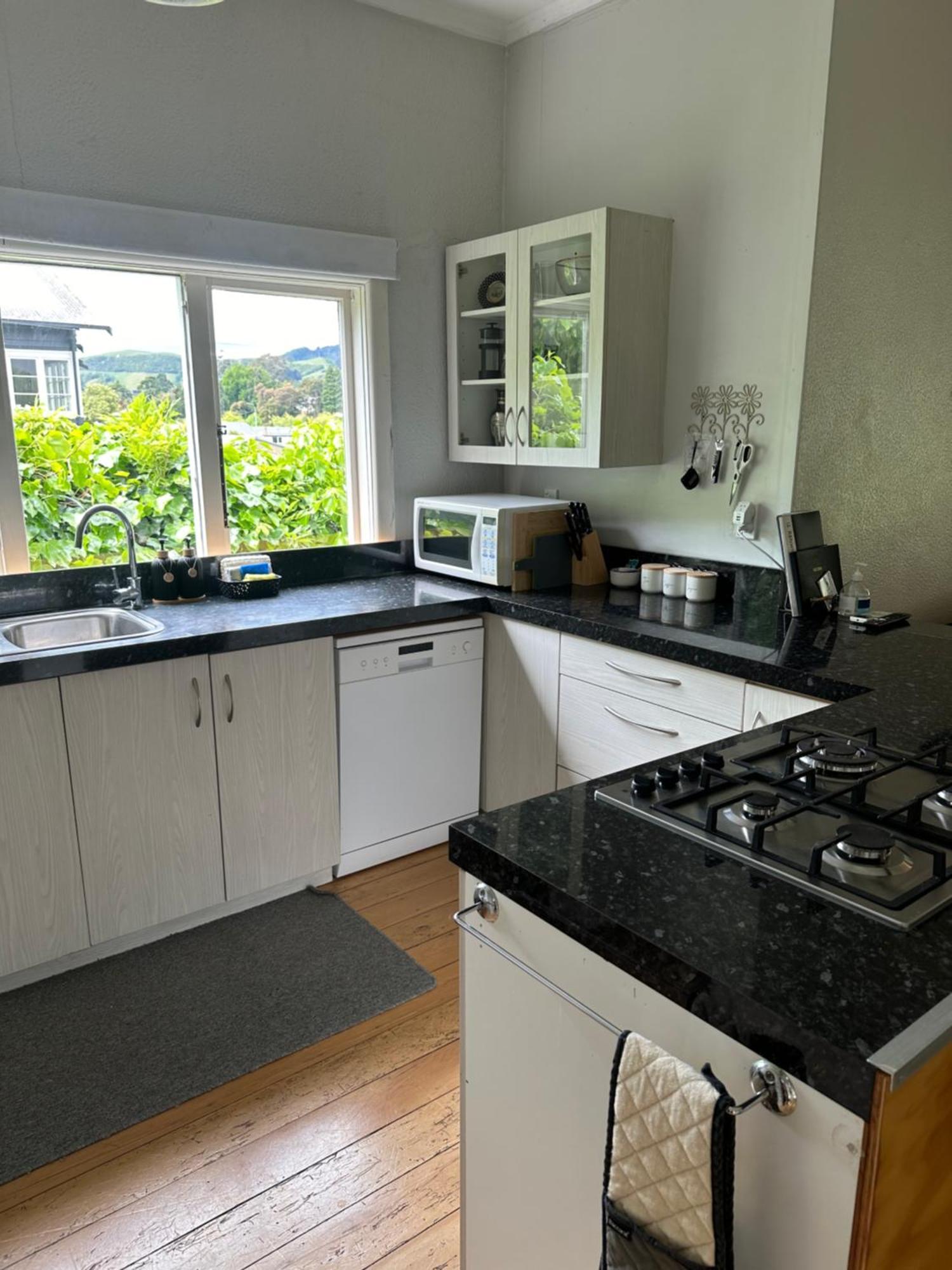 Renwick In The City Nelson, 10Min Walk To City Centre, Full Kitchen, Fast Fibre Wifi, Drive 13Min To Airport, 5Min To Hospital, Quiet Street, Dog Friendly מראה חיצוני תמונה