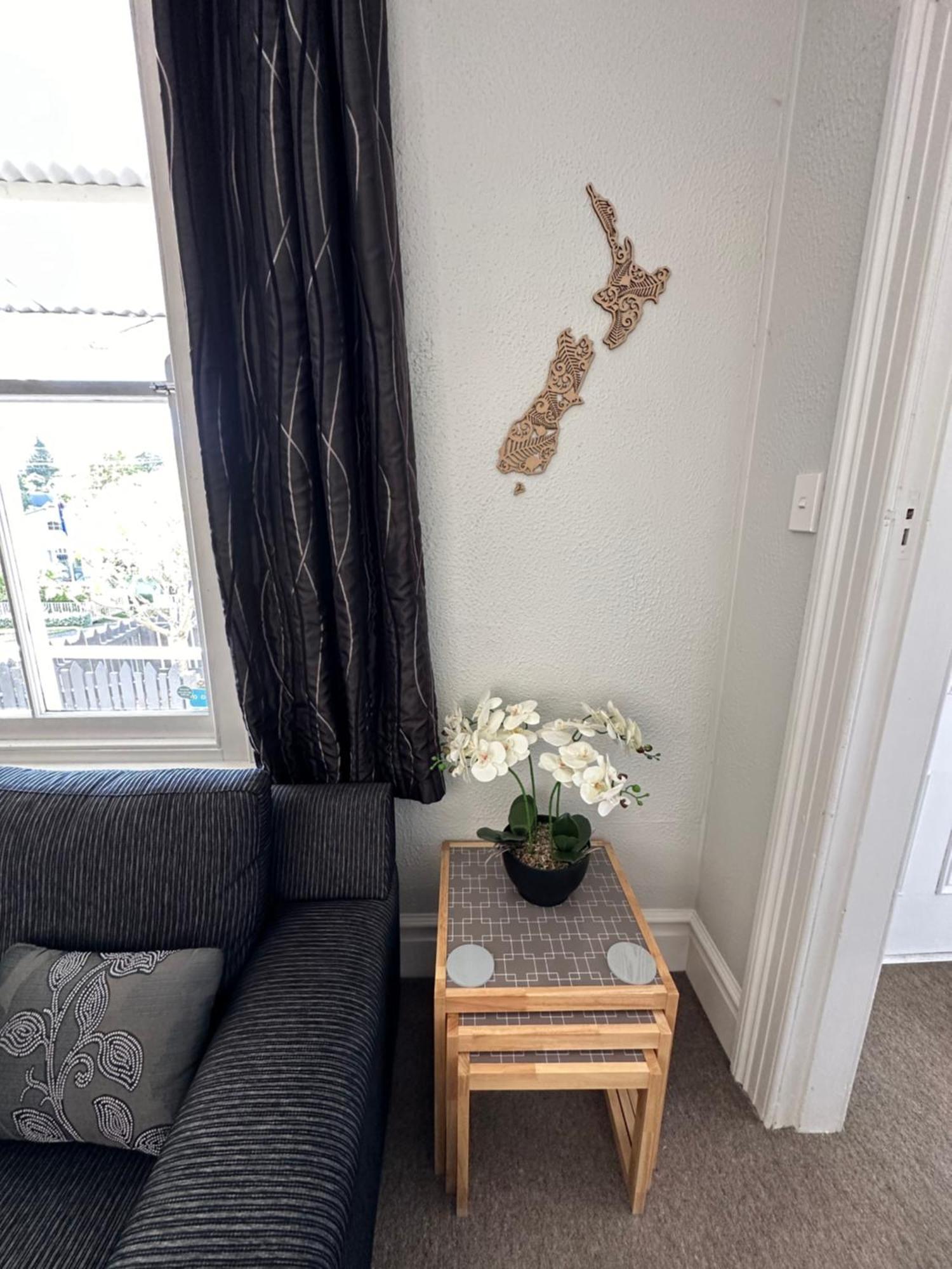 Renwick In The City Nelson, 10Min Walk To City Centre, Full Kitchen, Fast Fibre Wifi, Drive 13Min To Airport, 5Min To Hospital, Quiet Street, Dog Friendly מראה חיצוני תמונה